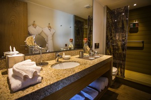 Corner Suite